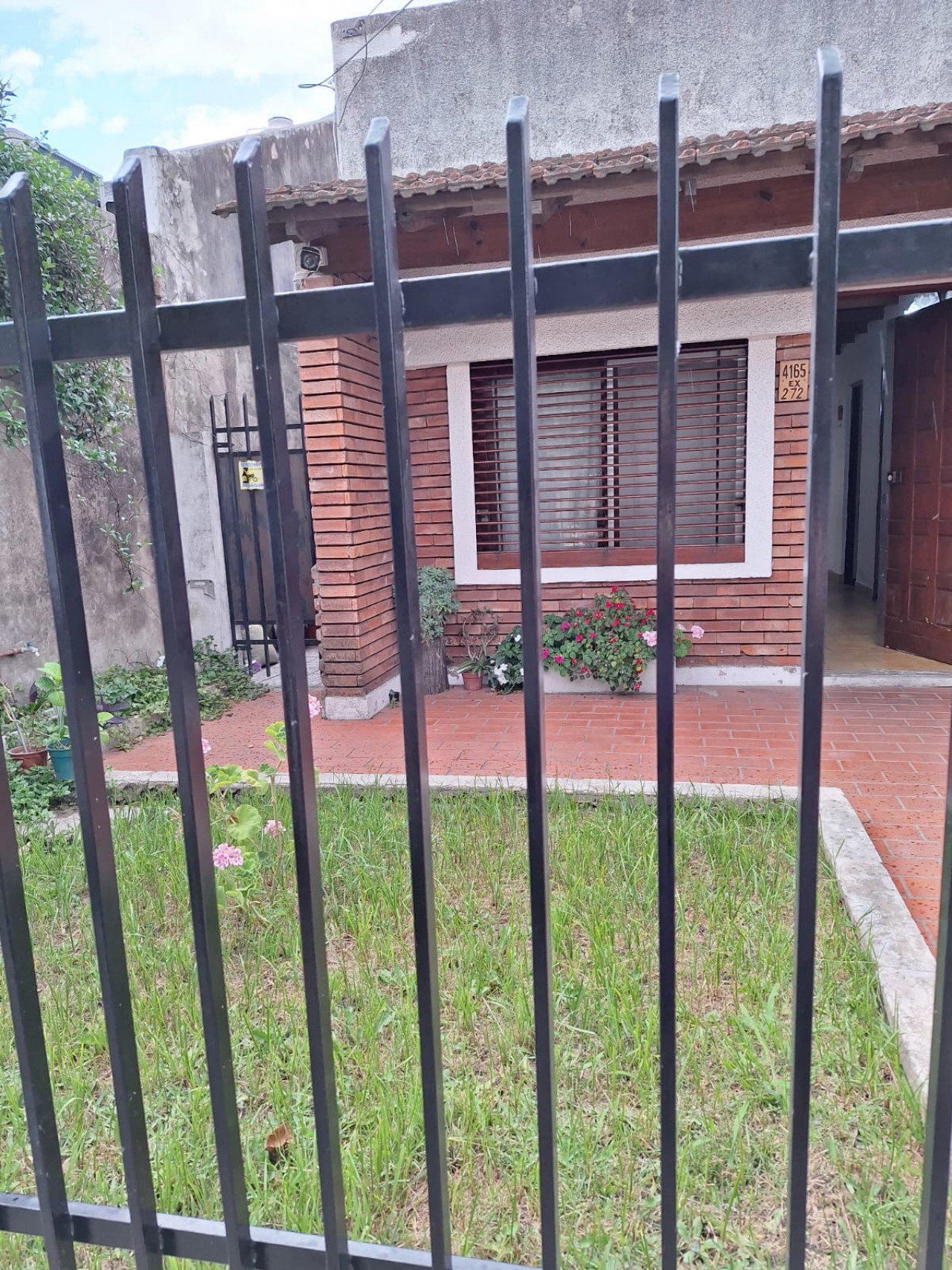 VENTA CASA  3 AMBIENTES +2 AMBIENTES VILLA BALLESTER